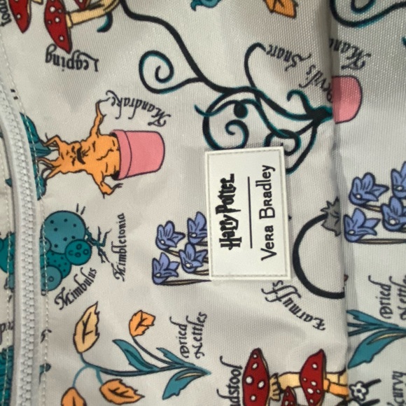 NWT!! Authentic Vera Bradley Lmtd Edition Harry Potter Bag - Picture 6 of 7